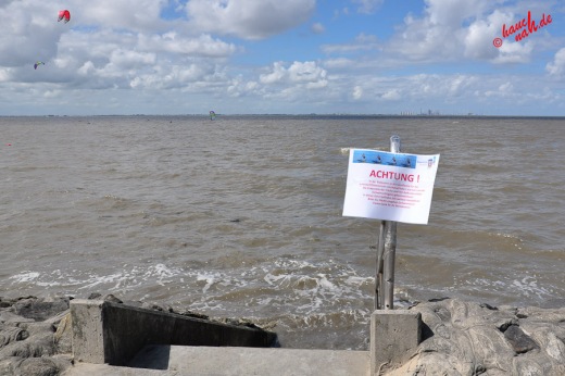 Nordseetreppe - ein paar Stufen ins Nass und ein paar mehr Stufen ins Watt - jenachdem ;-)