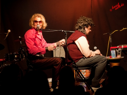 Die 3 von der Funkstille - Im Wagen vor mir fährt ein junges Mädchen Die 3 von der Funkstille - Im Wagen vor mir fährt ein junges Mädchen