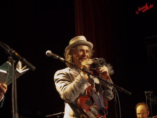 Erdmöbel Retrospektive Tour im Gloria Theater Köln - 09.12.2011 /Foto: Stefan Schmidt Erdmöbel Retrospektive Tour im Gloria Theater Köln - 09.12.2011 /Foto: Stefan Schmidt