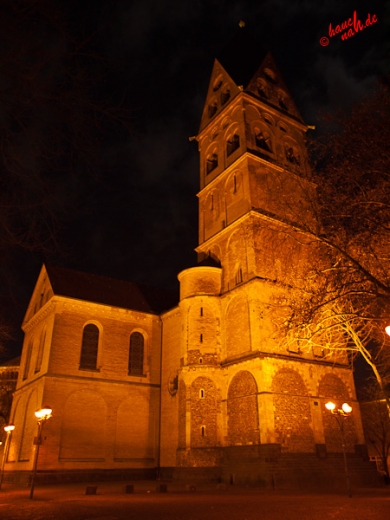 Der Weg zum Gloria vorbei an St. Aposteln - 09.12.2011 /Foto: Stefan Schmidt Der Weg zum Gloria vorbei an St. Aposteln - 09.12.2011 /Foto: Stefan Schmidt