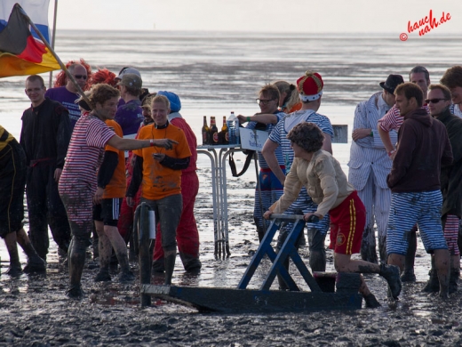 29. Schlickschlittenrennen Wältmeisterschaft - Krummhörn-Greetsiel /Foto: Stefan Schmidt 29. Schlickschlittenrennen Wältmeisterschaft - Krummhörn-Greetsiel /Foto: Stefan Schmidt